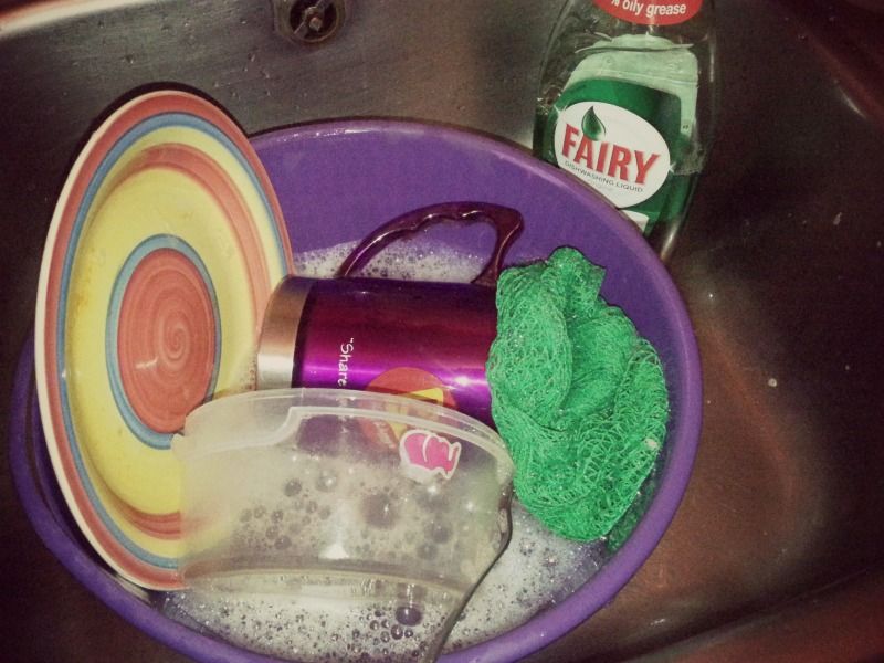 Review Best Liquid Soap for Multiple Uses = Fairy Dishwashing Liquid